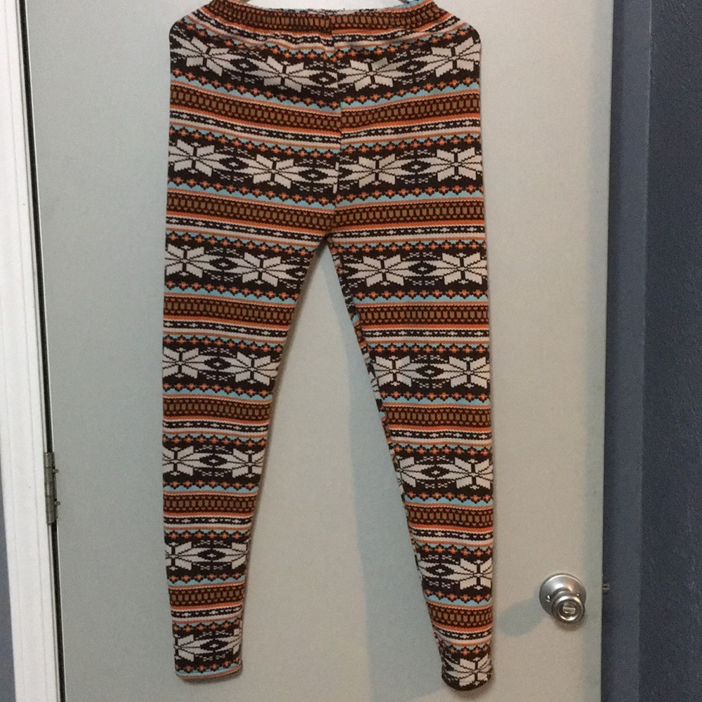 Super cute and warm legging!